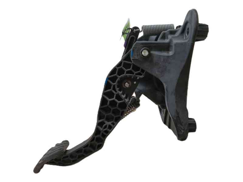 Recambio de pedal embrague para dacia sandero iii 1.0 tce 90 referencia OEM IAM   