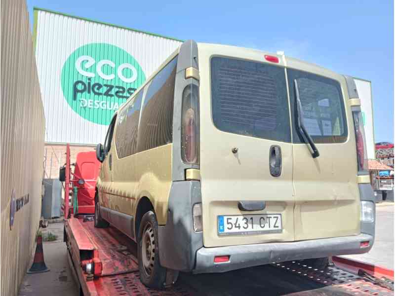 opel vivaro a autobús (x83) del año 2004