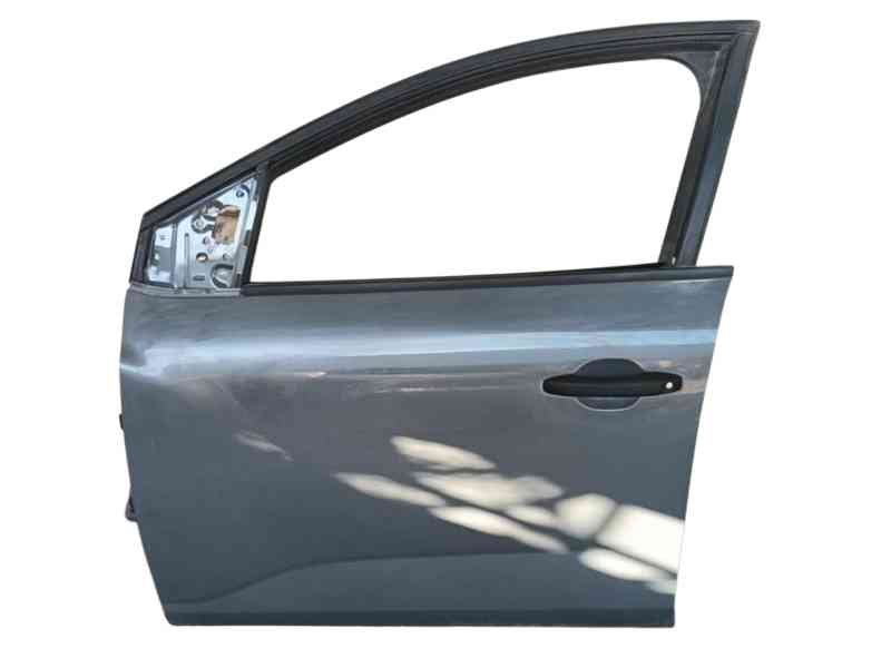 Recambio de puerta delantera izquierda para dacia sandero iii 1.0 tce 90 referencia OEM IAM 801018891R 801136242R 