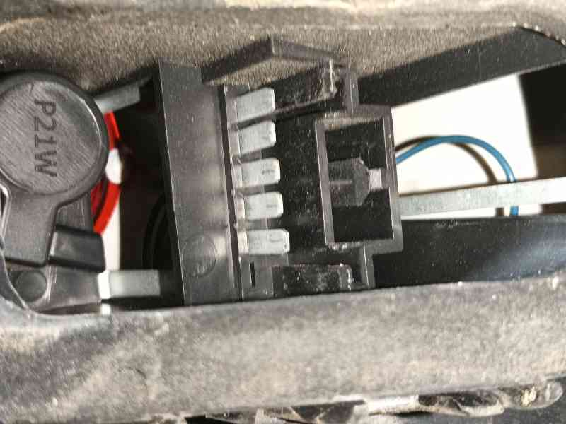 Recambio de piloto trasero izquierdo para fiat grande punto (199_) 1.3 d multijet referencia OEM IAM 0000051927095  