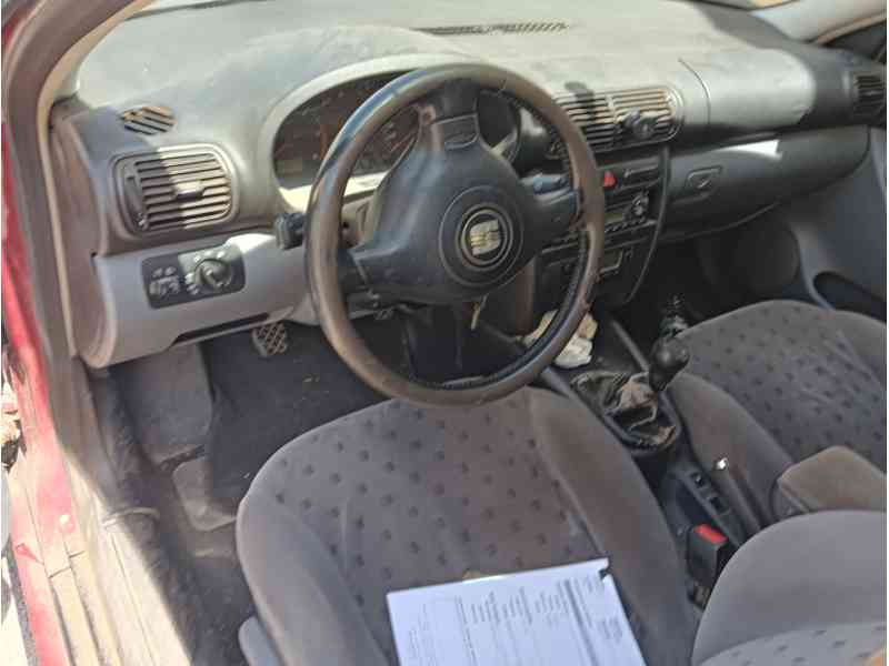 seat toledo ii (1m2) del año 2001