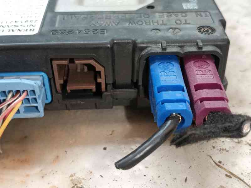 Recambio de modulo electronico para dacia sandero iii 1.0 tce 90 referencia OEM IAM   