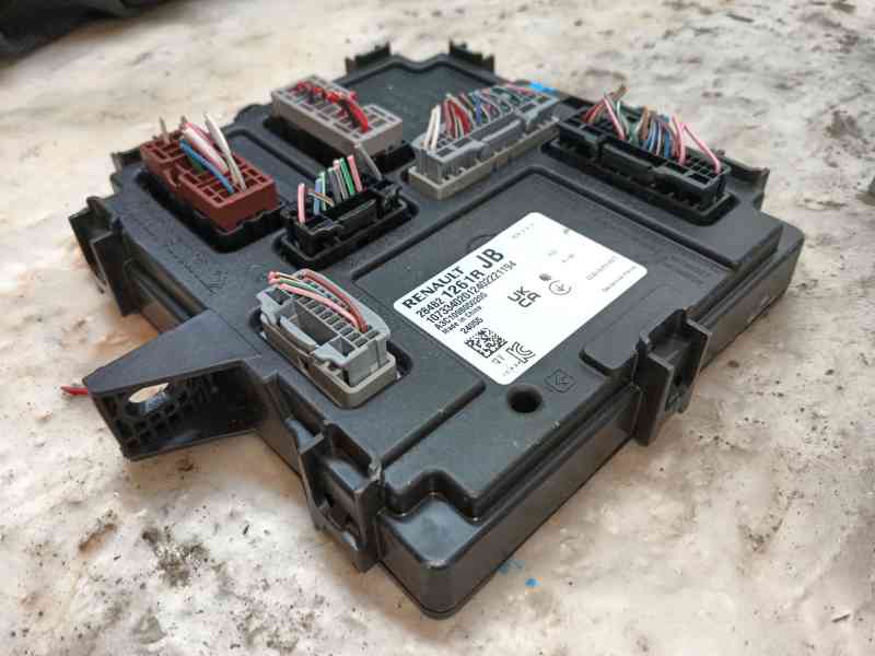 Recambio de modulo electronico para dacia sandero iii 1.0 tce 90 referencia OEM IAM   