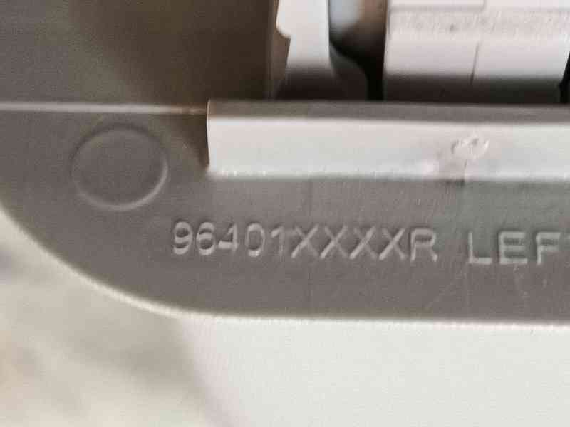 Recambio de parasol izquierdo para dacia sandero iii 1.0 tce 90 referencia OEM IAM   