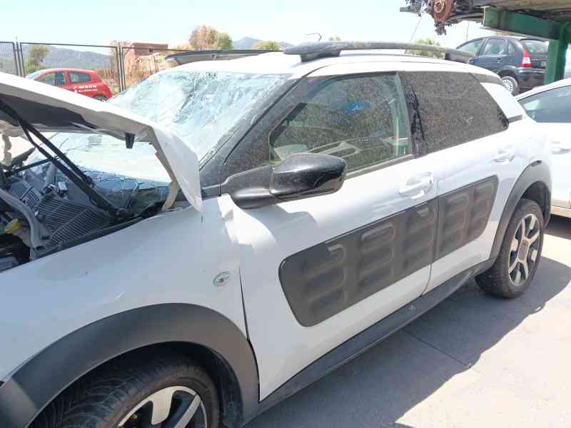Recambio de puerta delantera izquierda para citroën c4 cactus 1.6 bluehdi 100 referencia OEM IAM   