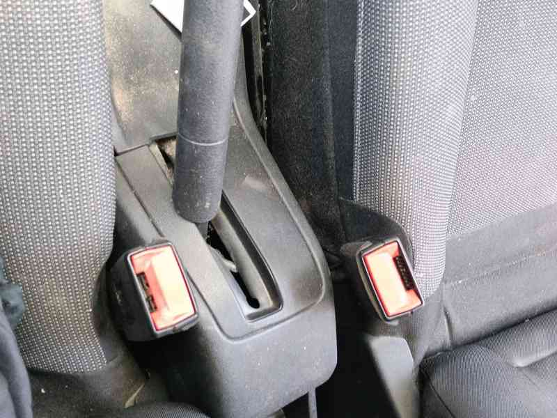 Recambio de enganche cinturon delantero izquierdo para citroën c4 cactus 1.6 bluehdi 100 referencia OEM IAM   