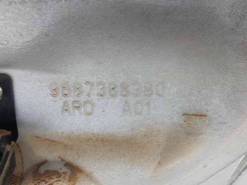 Recambio de puerta trasera derecha para citroën c4 ii (nc_) 1.2 thp 110 referencia OEM IAM 9008X2  