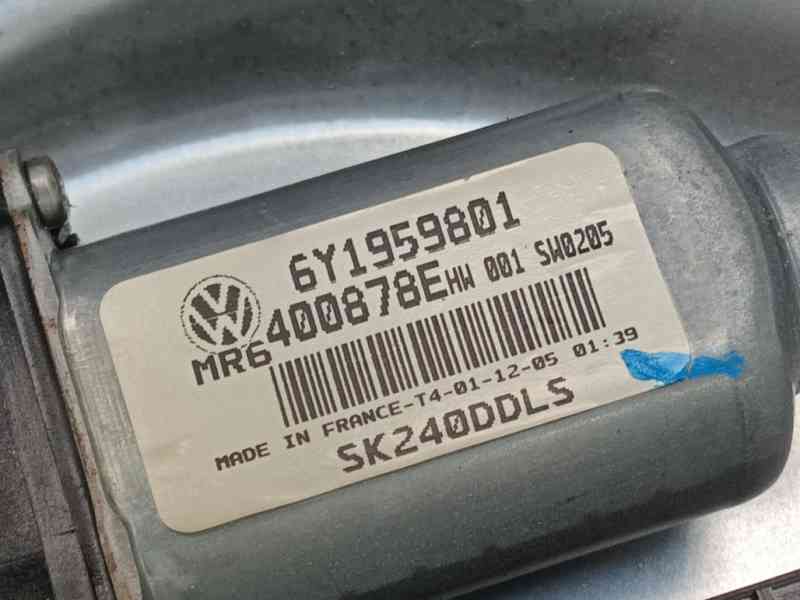 Recambio de puerta delantera izquierda para skoda fabia i (6y2) 1.9 sdi referencia OEM IAM 6Y0831055  