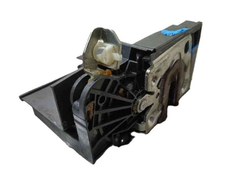 Recambio de cerradura puerta trasera izquierda para dacia sandero iii 1.0 tce 90 referencia OEM IAM 825033052R C2A190324 