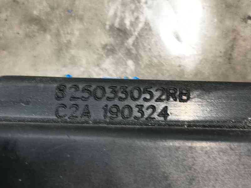 Recambio de cerradura puerta trasera izquierda para dacia sandero iii 1.0 tce 90 referencia OEM IAM 825033052R C2A190324 