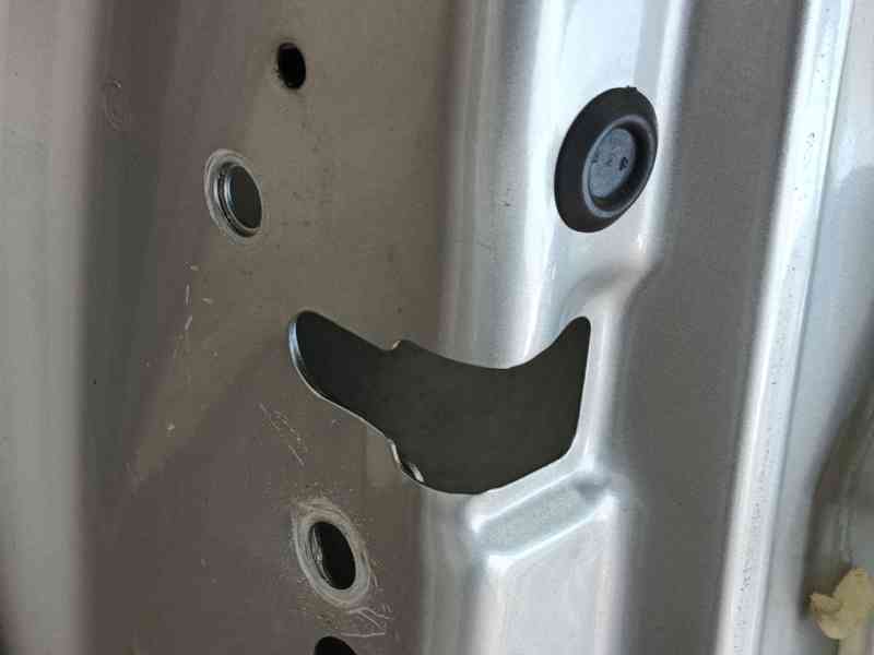Recambio de puerta trasera izquierda para peugeot 308 i (4a_, 4c_) 1.6 hdi referencia OEM IAM 9006L7  