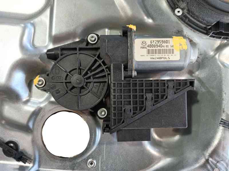 Recambio de elevalunas delantero derecho para volkswagen polo iv (9n_, 9a_) 1.4 16v referencia OEM IAM 6Q3837462F  
