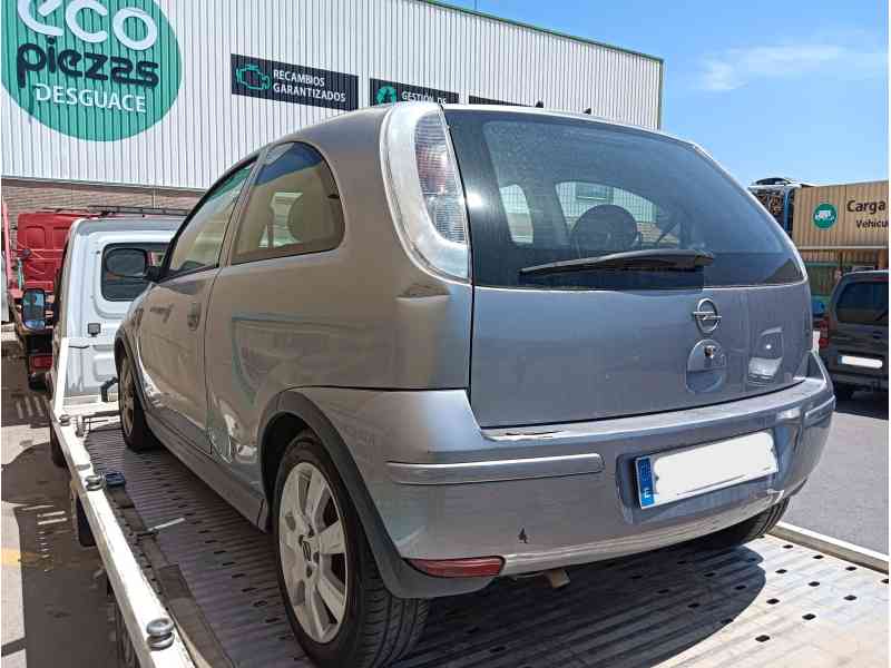 opel corsa c (x01) del año 2007