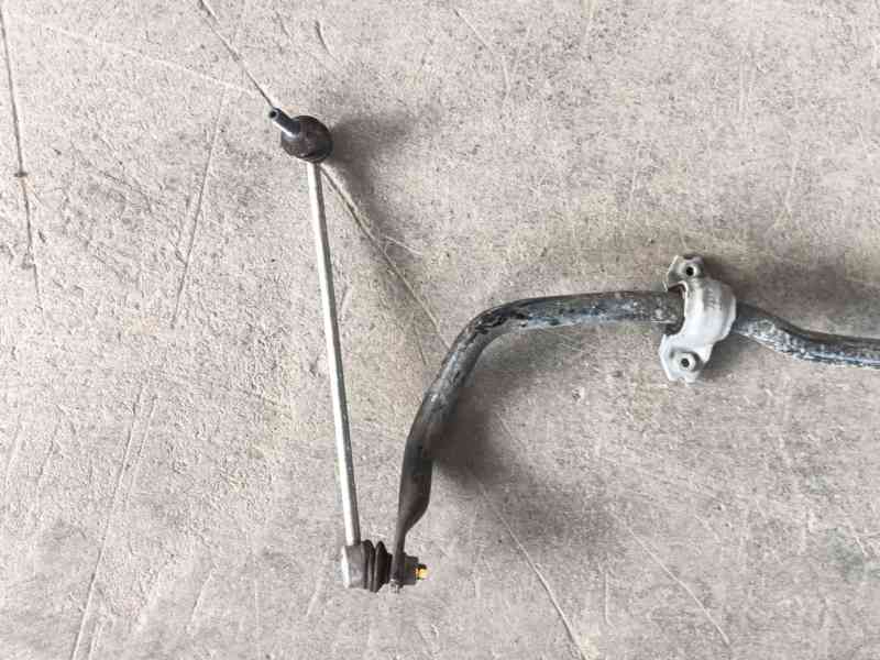 Recambio de barra estabilizadora delantera para seat ateca (kh7, khp) 1.0 tsi referencia OEM IAM   