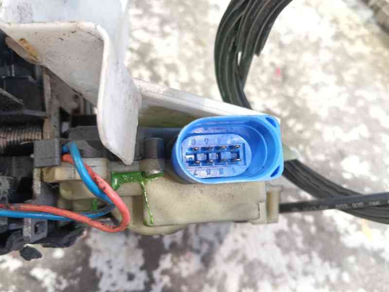 Recambio de cerradura puerta delantera derecha para volkswagen polo iv (9n_, 9a_) 1.4 16v referencia OEM IAM 7E1837016  
