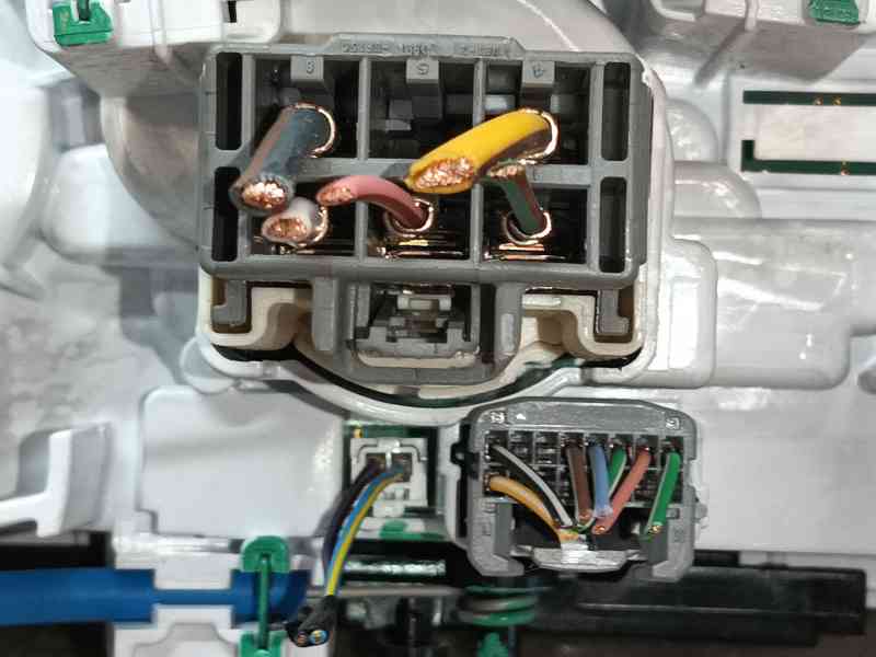 Recambio de mando calefaccion / aire acondicionado para dacia sandero iii 1.0 tce 90 referencia OEM IAM 275004395R M01464316930 