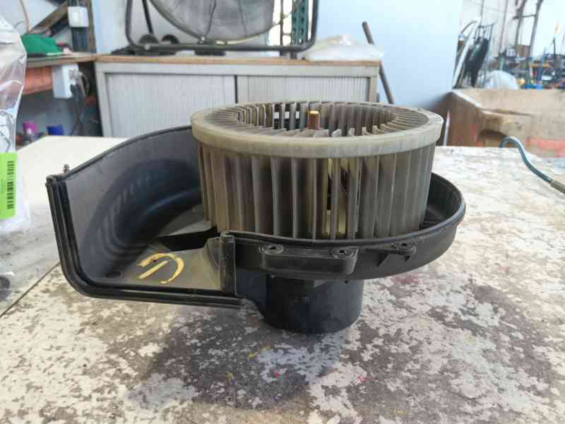 Recambio de ventilador calefaccion para volkswagen polo iv (9n_, 9a_) 1.4 16v referencia OEM IAM 6R1819015A  