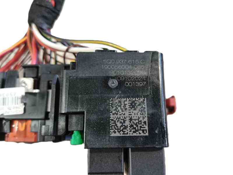 Recambio de caja fusibles delantera para seat ateca (kh7, khp) 1.0 tsi referencia OEM IAM   