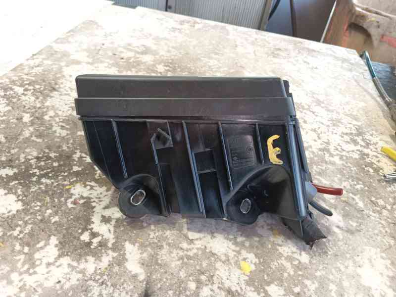 Recambio de caja fusibles delantera para seat ateca (kh7, khp) 1.0 tsi referencia OEM IAM   