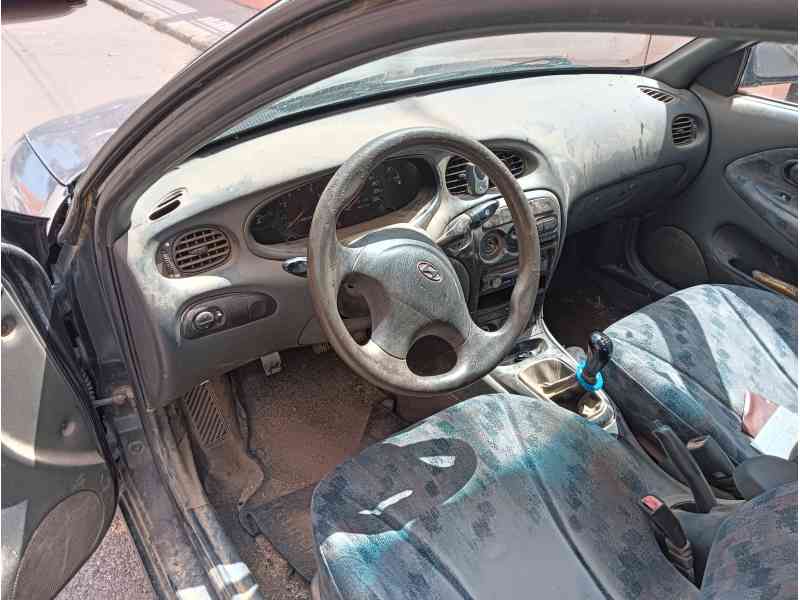 hyundai lantra ii (j-2) del año 1996
