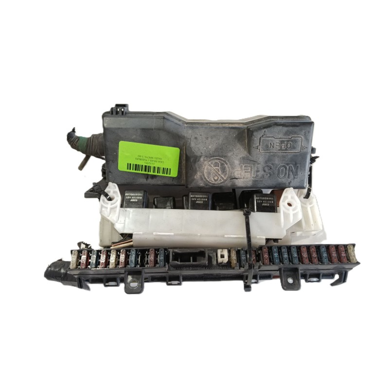 Recambio de caja reles / fusibles para isuzu npr77l 3.0d referencia OEM IAM 8971821840  