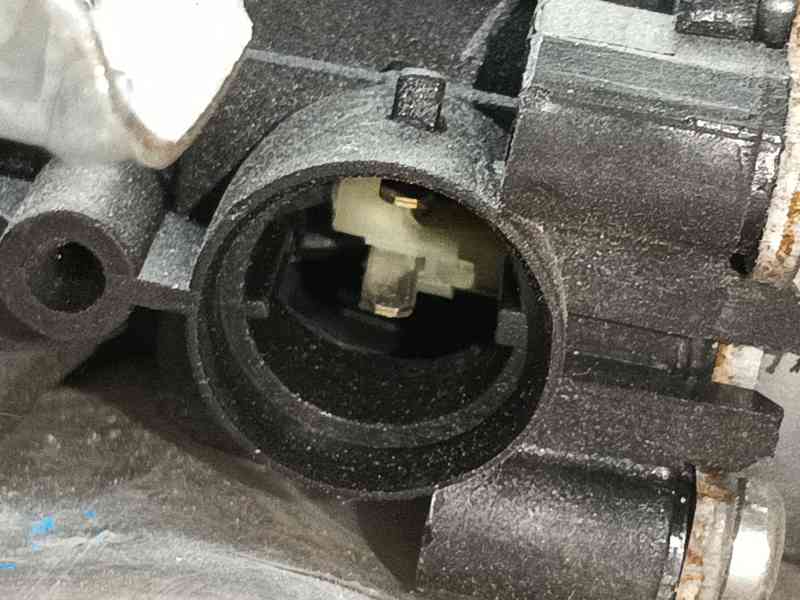 Recambio de elevalunas trasero izquierdo para nissan qashqai i (j10, nj10) 2.0 dci referencia OEM IAM 82700JD400 402191A 