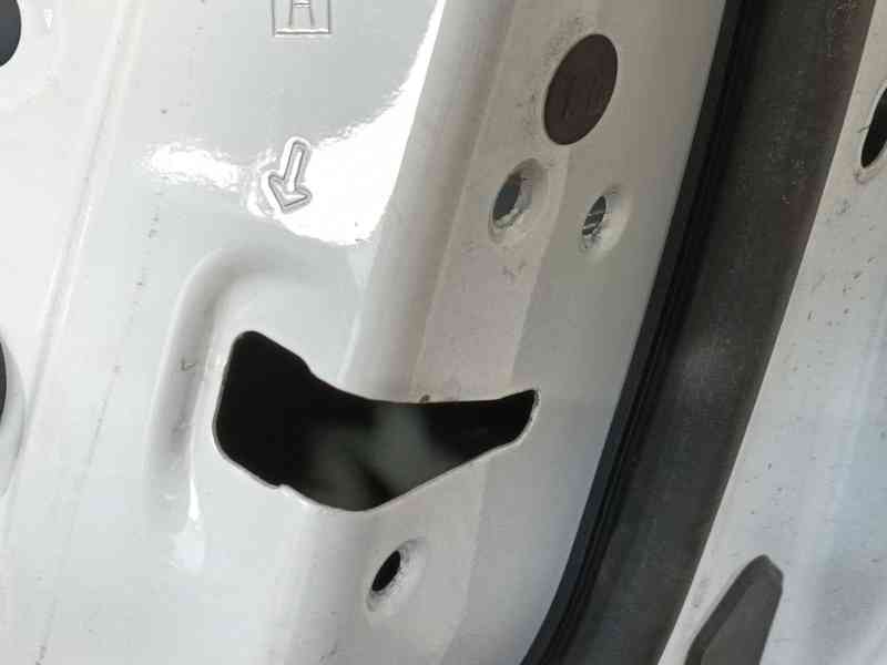 Recambio de puerta trasera derecha para ford fiesta vii (hj, hf) 1.5 tdci referencia OEM IAM 2086309  