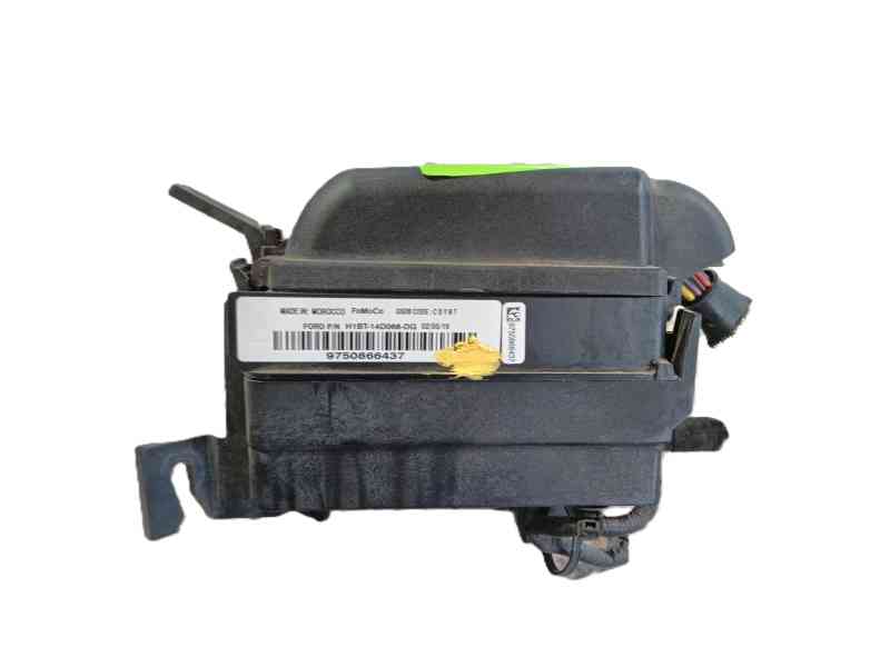 Recambio de caja reles / fusibles para ford fiesta vii (hj, hf) 1.5 tdci referencia OEM IAM 2426415  