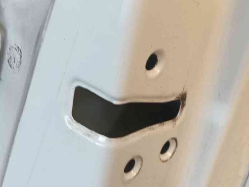 Recambio de puerta delantera derecha para peugeot 108 1.0 vti 72 referencia OEM IAM 1687145280  