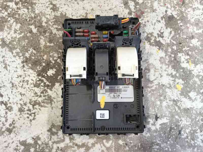 Recambio de caja fusibles delantera para ford fiesta vii (hj, hf) 1.5 tdci referencia OEM IAM   