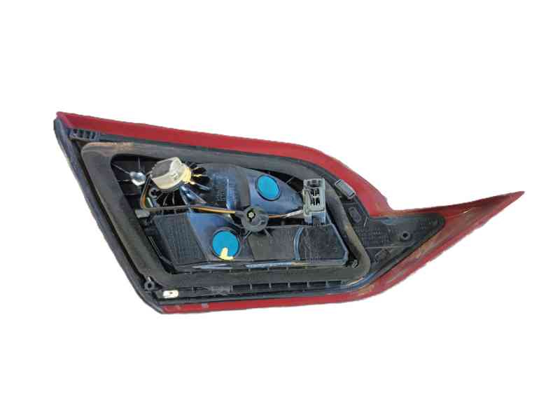 Recambio de piloto trasero derecho interior para ford fiesta vii (hj, hf) 1.5 tdci referencia OEM IAM 2527139  