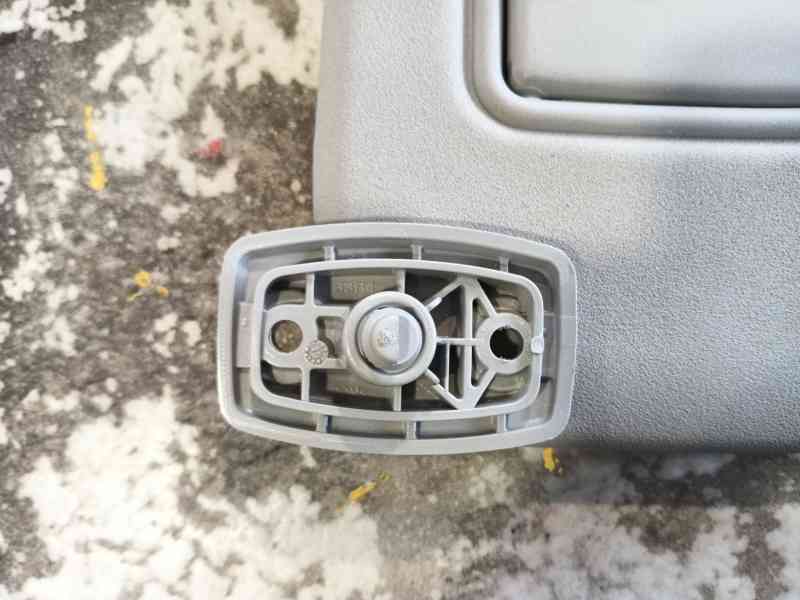 Recambio de parasol izquierdo para peugeot 108 1.0 vti 72 referencia OEM IAM   