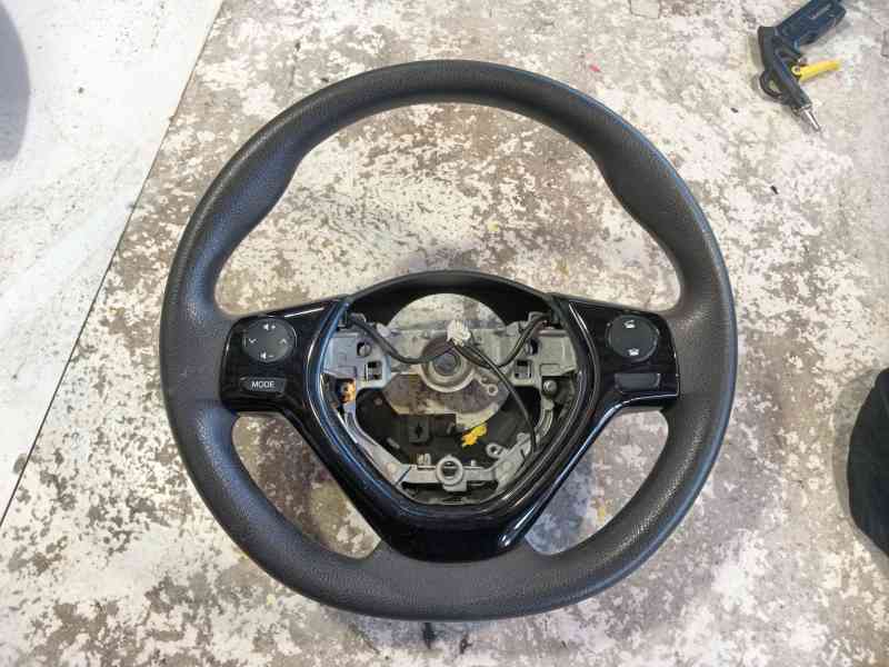 Recambio de volante para peugeot 108 1.0 vti 72 referencia OEM IAM   