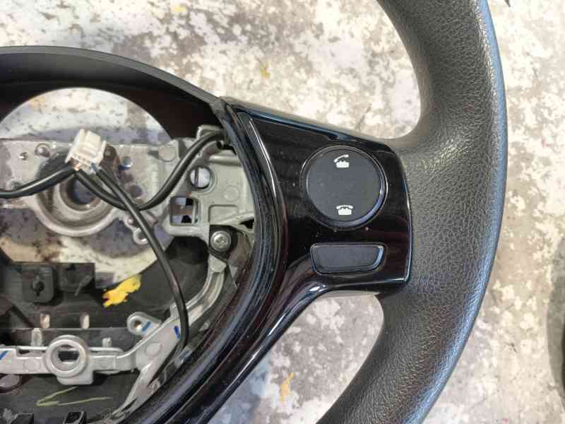 Recambio de volante para peugeot 108 1.0 vti 72 referencia OEM IAM   