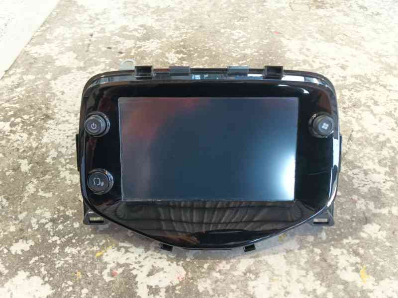 Recambio de pantalla multifuncion para peugeot 108 1.0 vti 72 referencia OEM IAM   