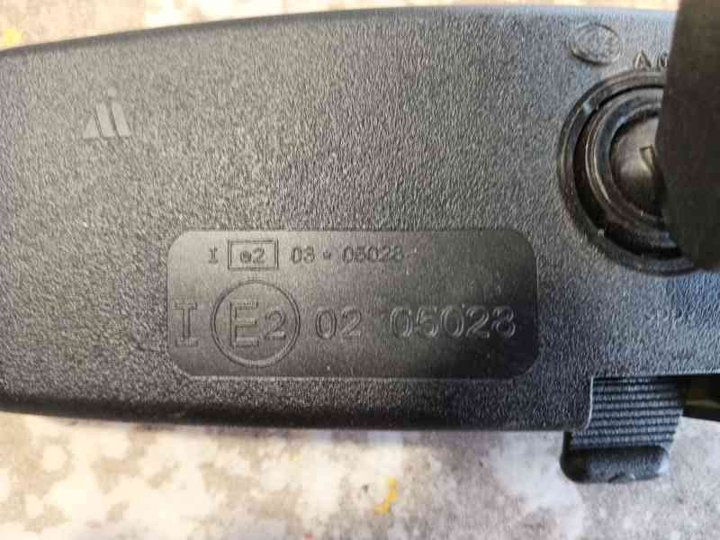 Recambio de espejo retrovisor interior para peugeot 108 1.0 vti 72 referencia OEM IAM 814842  