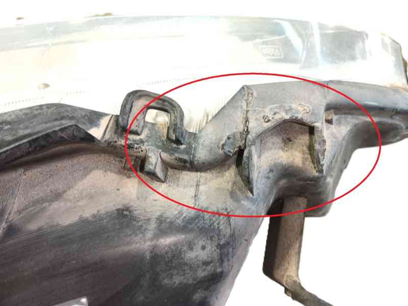 Recambio de faro izquierdo para peugeot 307 sw (3h) 2.0 hdi 110 referencia OEM IAM 6204Z3  