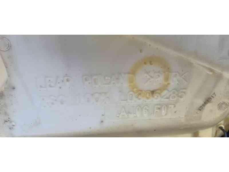 Recambio de asientos traseros para peugeot 108 1.0 vti 72 referencia OEM IAM   