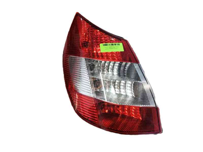 Recambio de piloto trasero izquierdo para renault scénic ii (jm0/1_) 1.5 dci (jm02, jm13) referencia OEM IAM 8200127704  