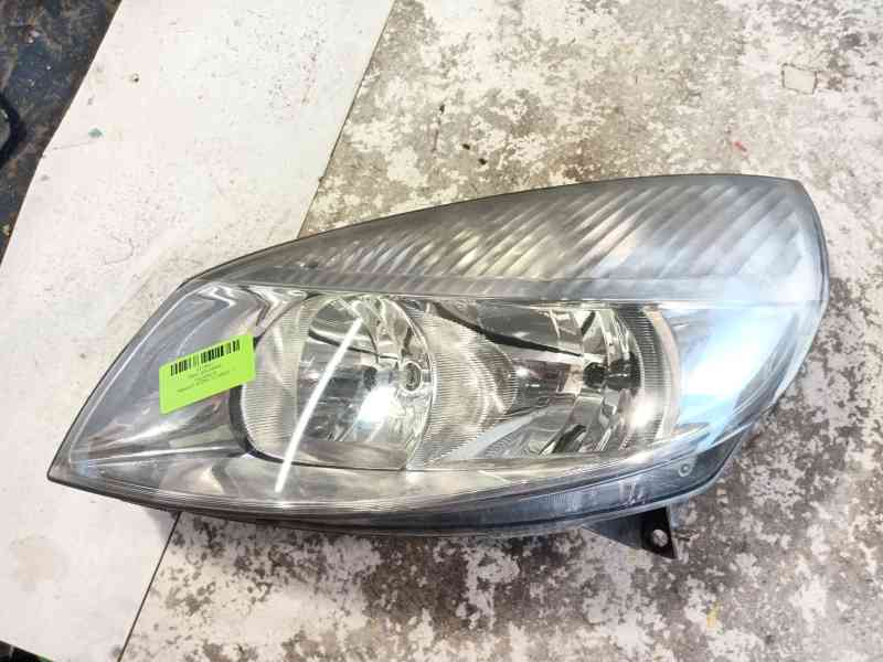 Recambio de faro izquierdo para renault scénic ii (jm0/1_) 1.5 dci (jm02, jm13) referencia OEM IAM 7701064132  