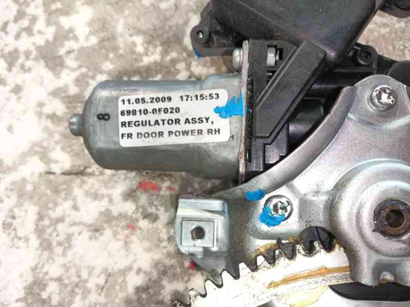 Recambio de elevalunas delantero derecho para toyota verso (_r2_) 2.0 d-4d (aur20_) referencia OEM IAM 698100F021  
