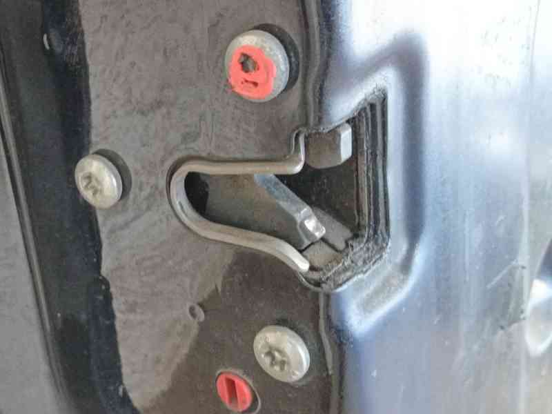 Recambio de puerta trasera izquierda para opel meriva a monospace (x03) 1.7 cdti (e75) referencia OEM IAM 13149681  