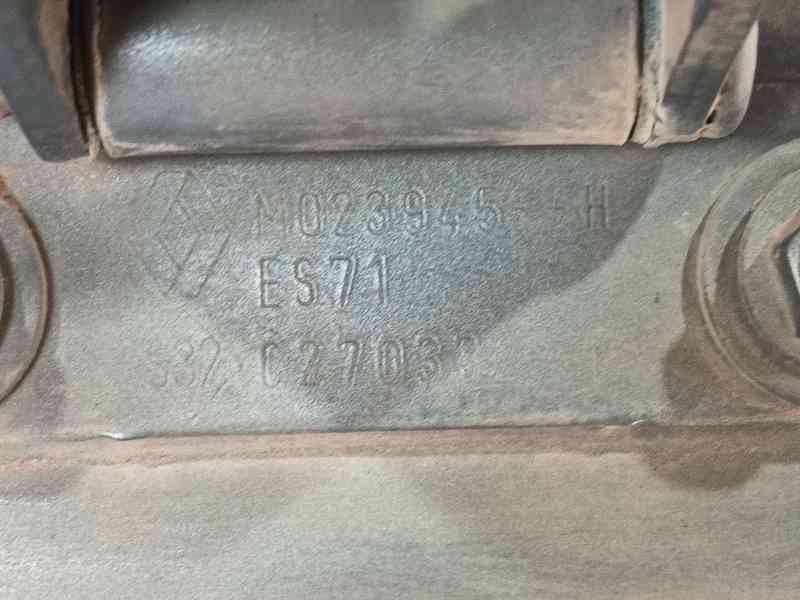 Recambio de porton trasero para renault scénic ii (jm0/1_) 1.5 dci (jm02, jm13) referencia OEM IAM 901001629R  