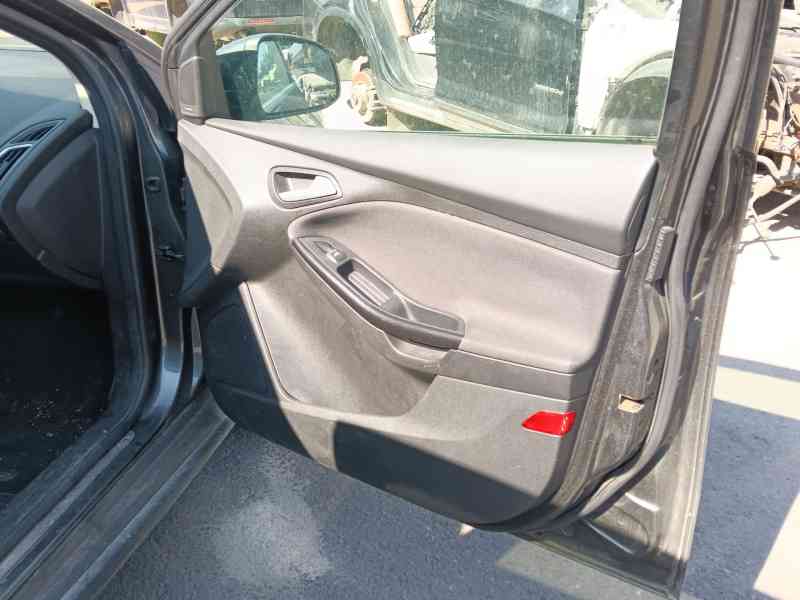 Recambio de guarnecido puerta delantera derecha para ford focus iii 1.0 ecoboost referencia OEM IAM   