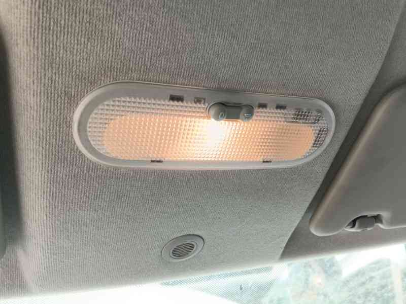 Recambio de luz interior delantera central para dacia sandero ii (b8_) 1.2 referencia OEM IAM   