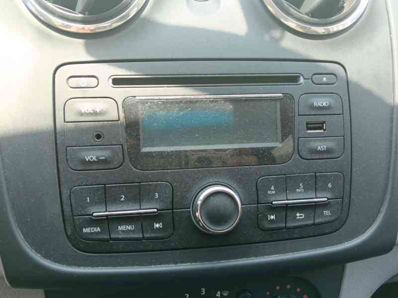 Recambio de sistema audio / radio cd para dacia sandero ii (b8_) 1.2 referencia OEM IAM   
