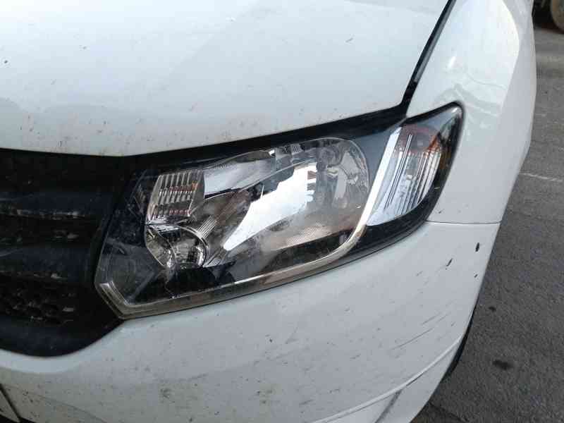 Recambio de faro izquierdo para dacia sandero ii (b8_) 1.2 referencia OEM IAM   