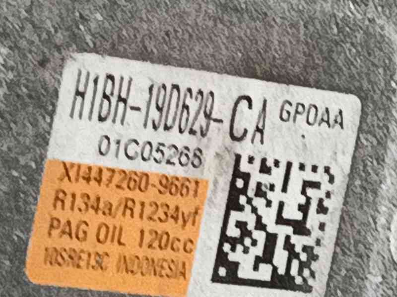 Recambio de compresor aire acondicionado para ford fiesta vii (hj, hf) 1.5 tdci referencia OEM IAM 2451790  