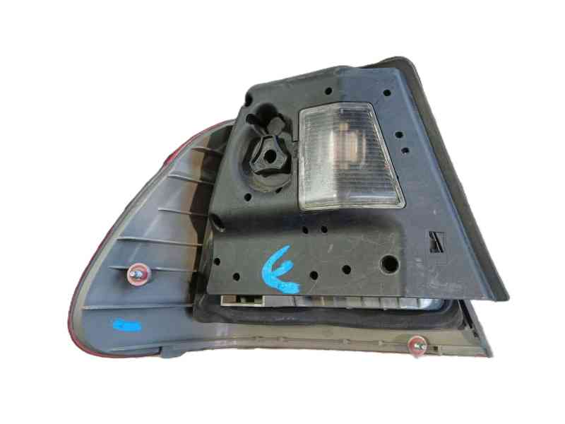 Recambio de piloto trasero derecho para bmw 3 (e46) 320 d referencia OEM IAM 63218364922  