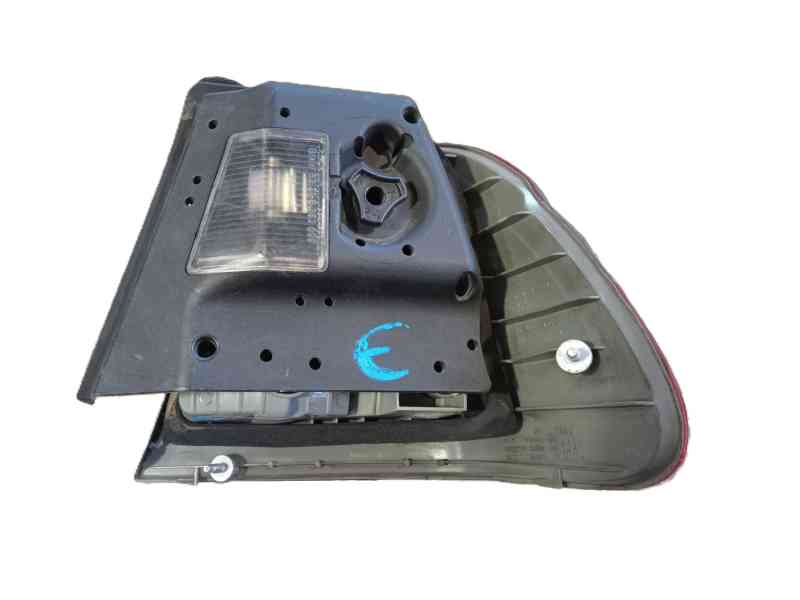 Recambio de piloto trasero izquierdo para bmw 3 (e46) 320 d referencia OEM IAM 63218364921  